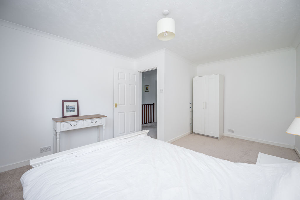 Bedroom- click for photo gallery